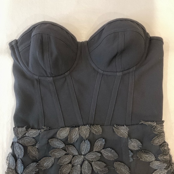 BEBE X NAVEN Strapless Bustier Maxi Dress Embroidered Body Black Size 00 - Picture 5 of 16